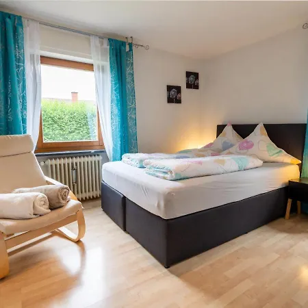 Langes Leben - Al Khalid By Interhome *